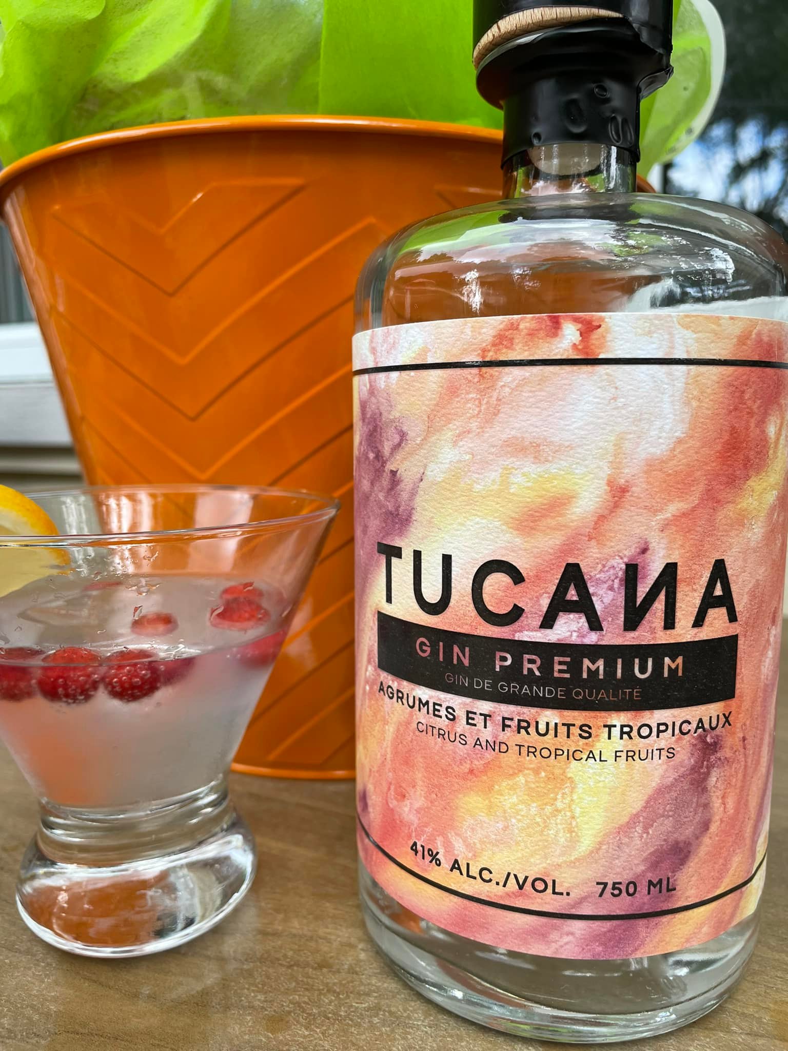 Tucana Citrus & Tropical Fruits