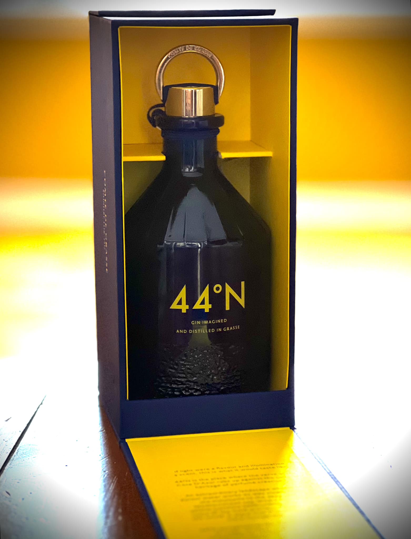 44 N Gin