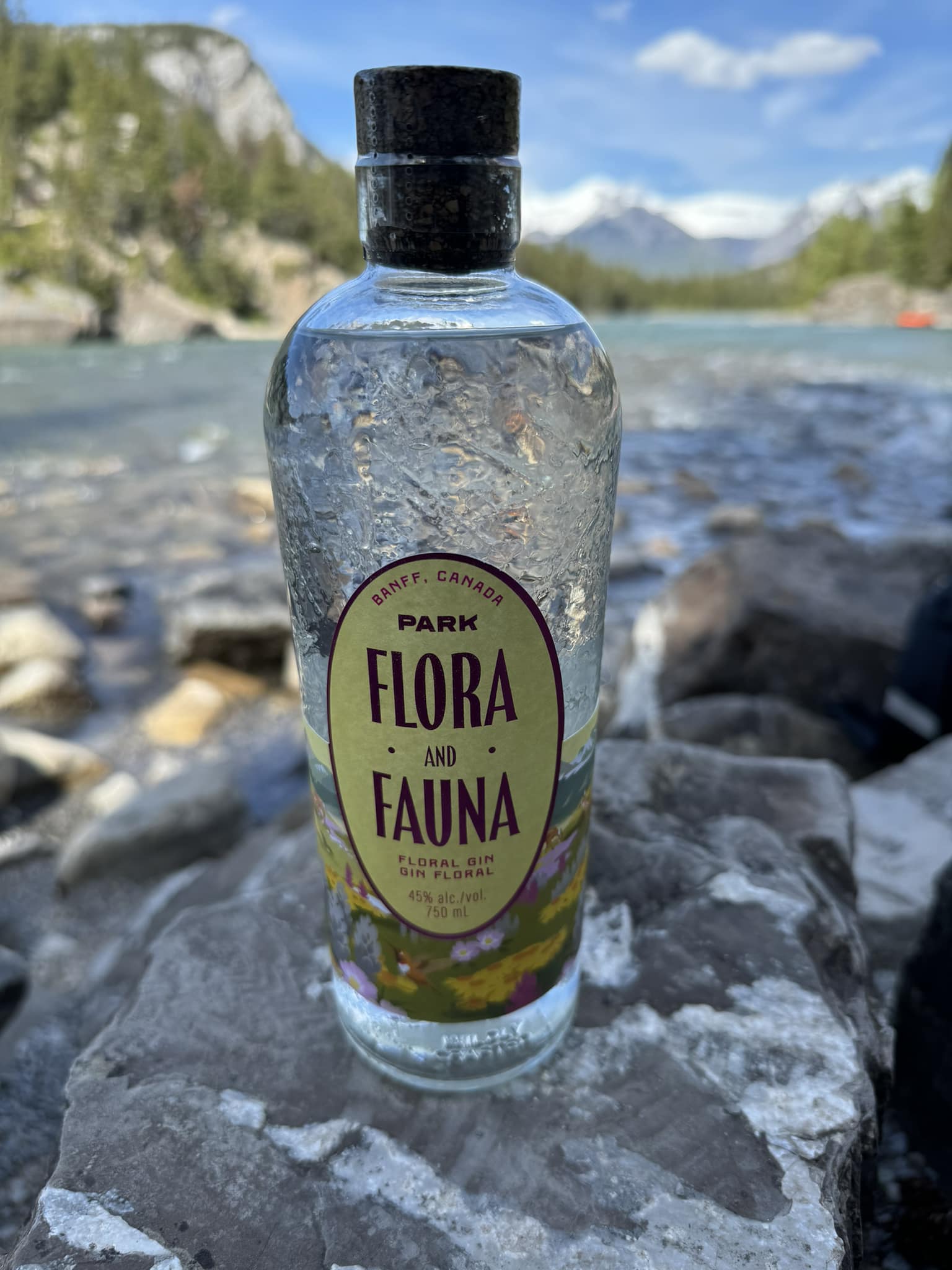 Park Flora and Fauna Floral Gin